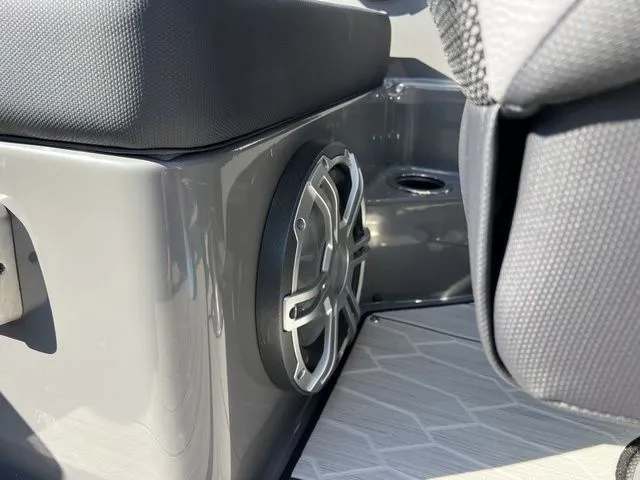 Slide: The Image of Yamaha 222XD Only 1 Black Left! 2025 - 32