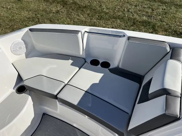 Slide: The Image of Yamaha SX220 Only 1 Yacht Blue Left! 2025 - 16