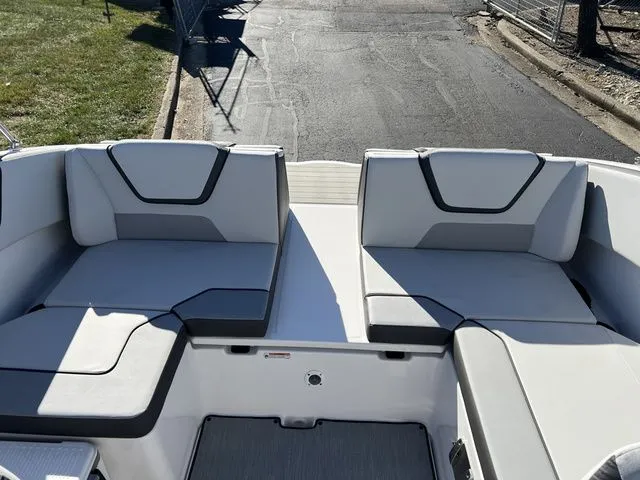 Slide: The Image of Yamaha SX220 Only 1 Yacht Blue Left! 2025 - 20