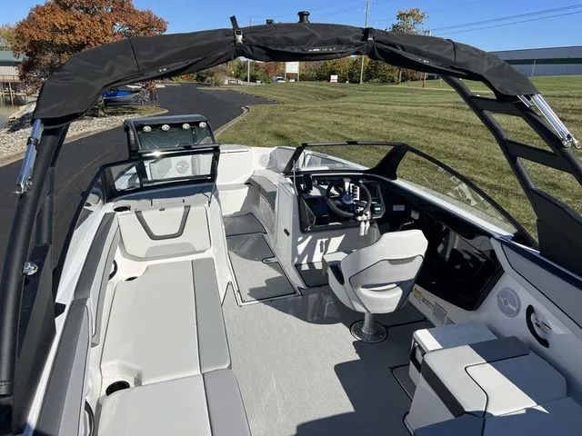 Slide: The Image of Yamaha AR 220 Only 1 Blue Left! 2025 - 11