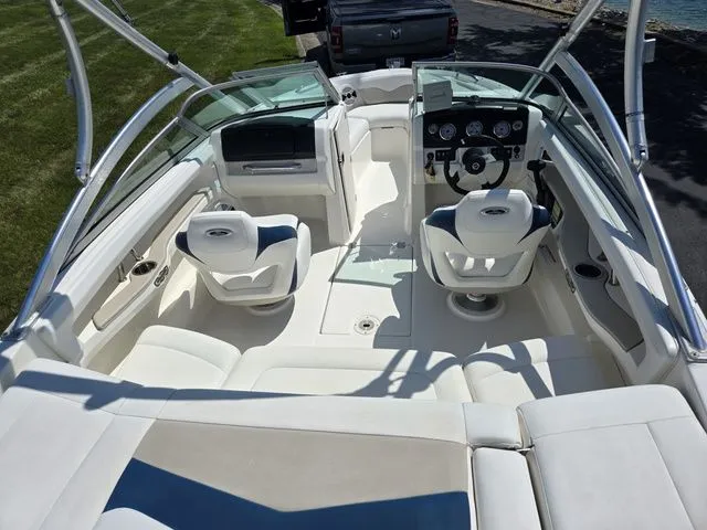 Slide: The Image of Chaparral SSI SPORT BOAT 196 SSI 2011 - 11