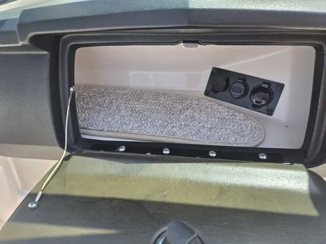 Slide: The Image of Chaparral SSI SPORT BOAT 196 SSI 2011 - 15