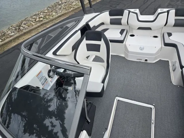 Slide: The Image of Yamaha AR195 2019 - 21