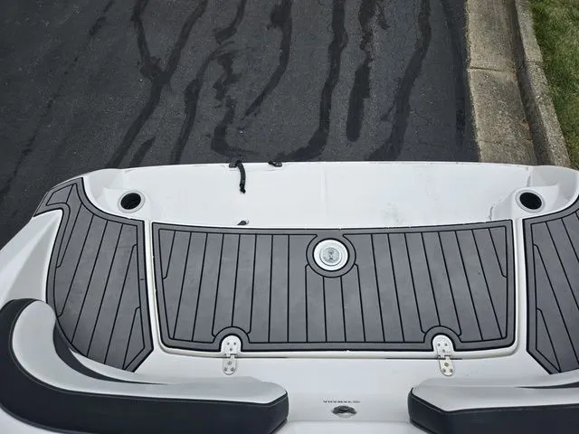 Slide: The Image of Yamaha AR195 2019 - 24