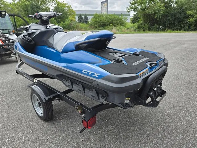 Slide: The Image of Sea-Doo GTX 230 Rotax® 1500 HO ACE™ W/Sound System 2019 - 4