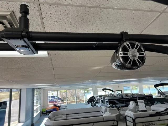 Slide: The Image of Crest Caribbean Sport 230 SLRC W/ 350HP Verado V10! 2025 - 37