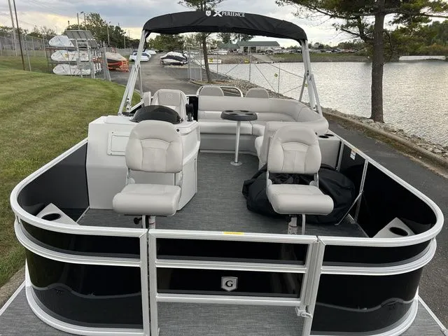 Slide: The Image of Godfrey Xperience 2086FX Fish 2025 - 7