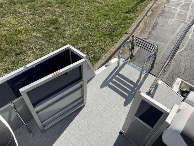 Slide: The Image of South Bay S 220 CR2 2025 - 17