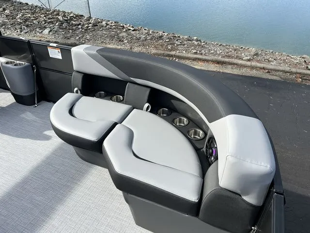 Slide: The Image of South Bay S 220 RS 2025 - 8