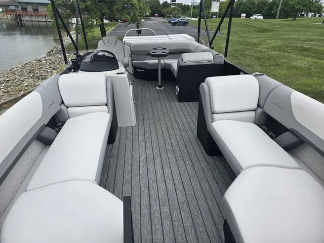 Slide: The Image of Lowe SS 230 Conversion Lounge 2022 - 11