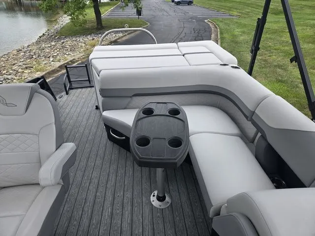 Slide: The Image of Lowe SS 230 Conversion Lounge 2022 - 15