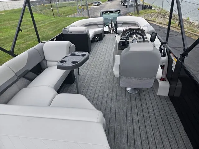 Slide: The Image of Lowe SS 230 Conversion Lounge 2022 - 21