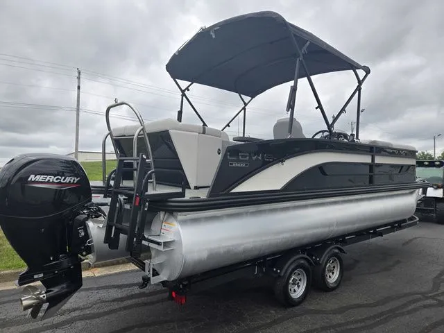 Slide: The Image of Lowe SS 230 Conversion Lounge 2022 - 3