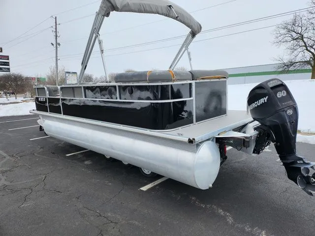 Slide: The Image of Misty Harbor 2085 CR (Adventure Cruisers) 2010 - 4