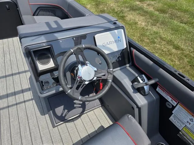 Slide: The Image of Manitou Explore 22 Max Bench 2024 - 18