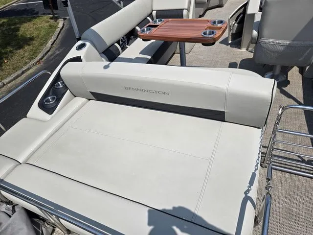 Slide: The Image of Bennington 22 SSBXP 2019 - 17