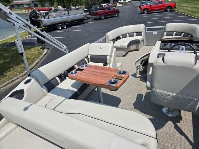 Slide: The Image of Bennington 22 SSBXP 2019 - 18