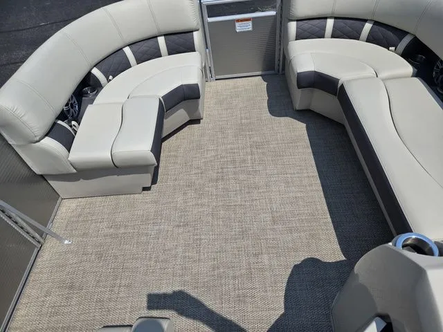 Slide: The Image of Bennington 22 SSBXP 2019 - 24