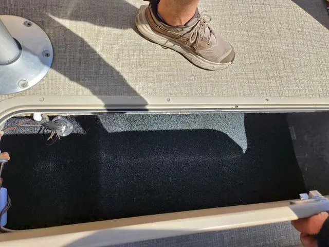 Slide: The Image of Avalon Catalina Entertainer 25' 2021 - 28