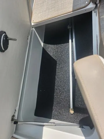 Slide: The Image of Crownline Boats SS Series 21 SS 2014 - 15