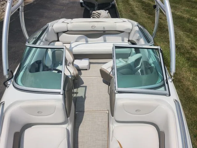 Slide: The Image of Crownline Boats SS Series 21 SS 2014 - 19