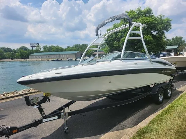 Slide: The Image of Crownline Boats SS Series 21 SS 2014 - 9