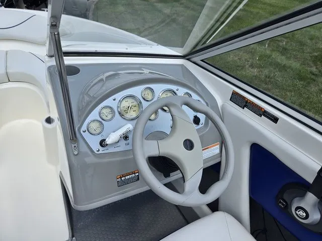 Slide: The Image of Bayliner 195 Classic 2006 - 14