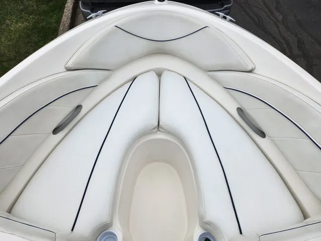 Slide: The Image of Bayliner Discovery 195 2007 - 16