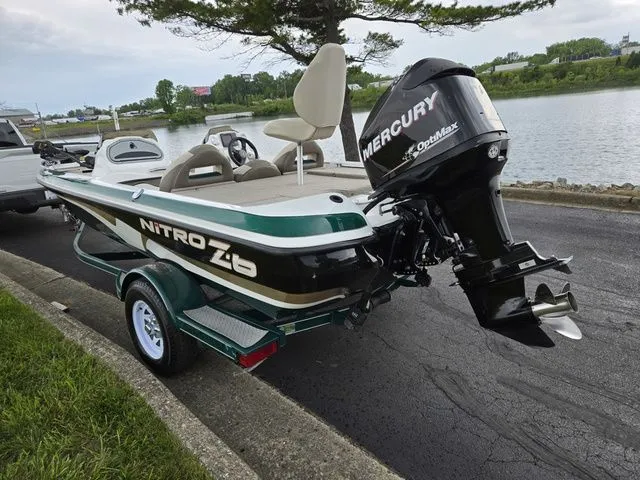 Slide: The Image of Nitro Z-6 2008 - 2