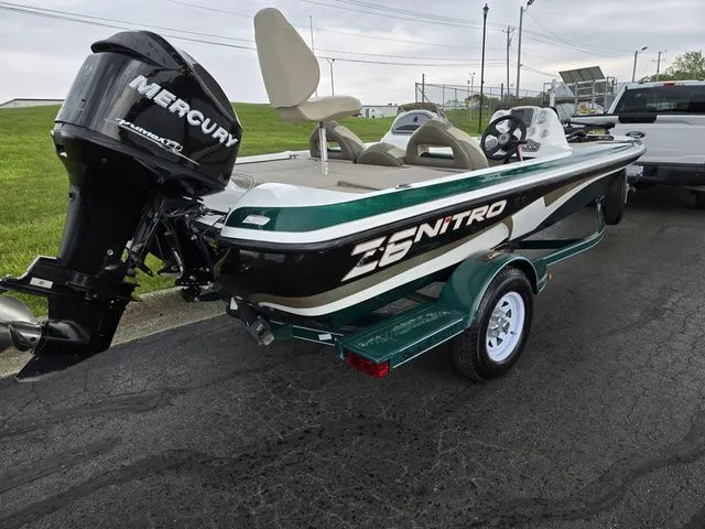 Slide: The Image of Nitro Z-6 2008 - 4