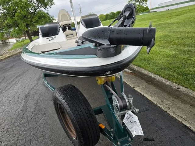 Slide: The Image of Nitro Z-6 2008 - 7