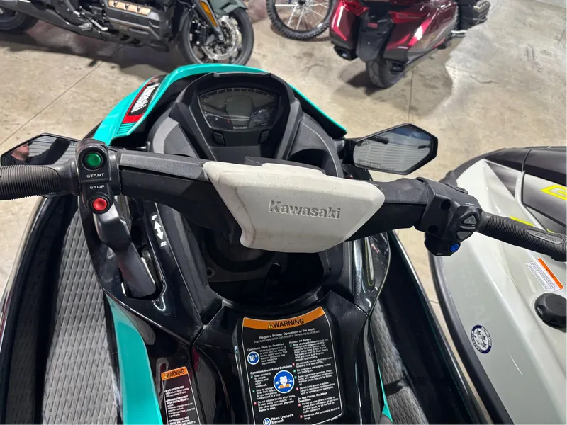 Slide: The Image of Kawasaki JET SKI STX 160X 2021 - 4