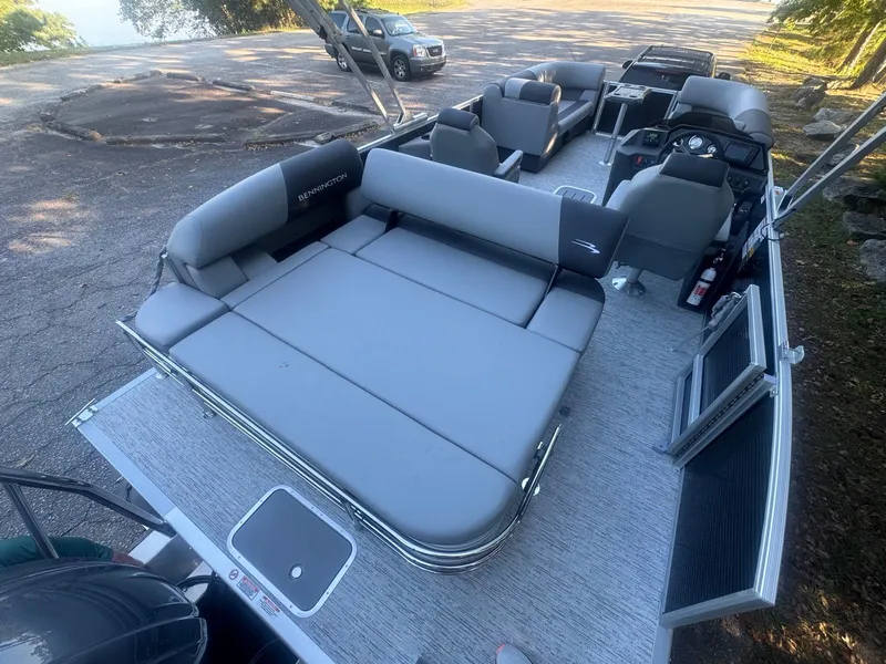 Slide: The Image of Bennington 22SSB 2026 - 12