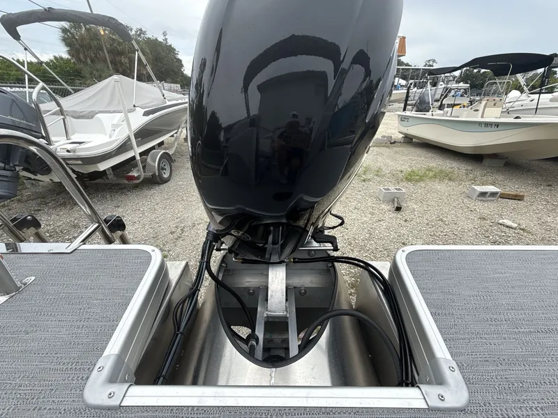 Slide: The Image of Sweetwater 2286SBC 2026 - 19