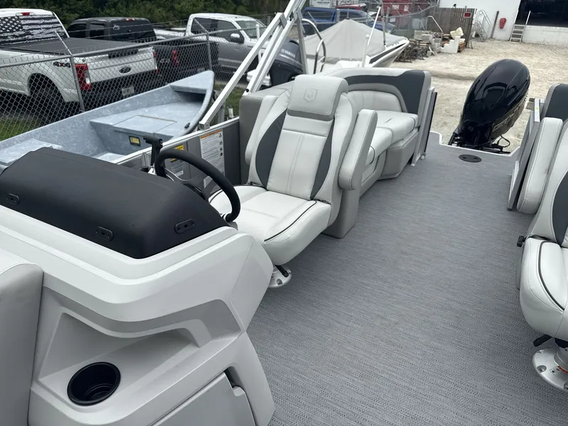 Slide: The Image of Sweetwater 2286SBC 2026 - 20