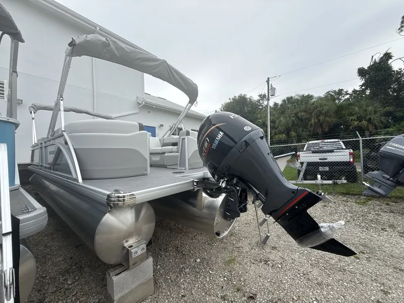 Slide: The Image of Sweetwater 2286SBC 2026 - 6