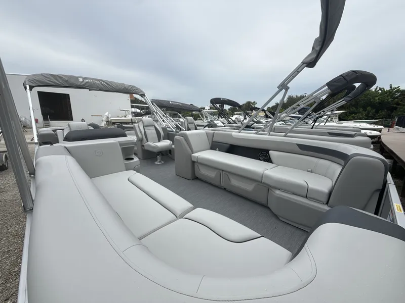 Slide: The Image of Sweetwater 2286SBC 2026 - 8