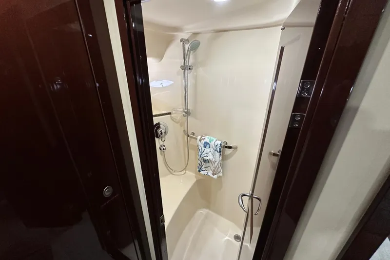 Slide: The Image of Luxurious shower area in 2007 Sea Ray 580 Sedan Bridge yacht. - 27