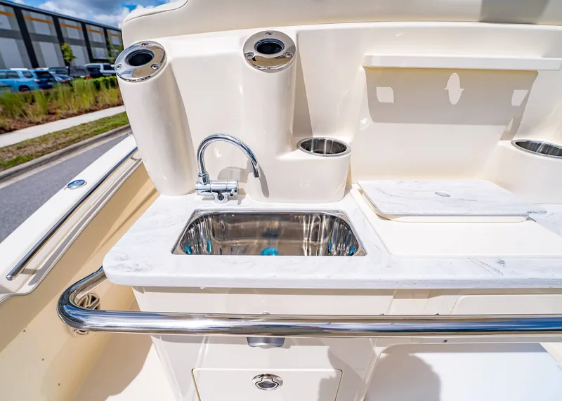 Slide: The Image of Scout 288 LXF 2026 - 19