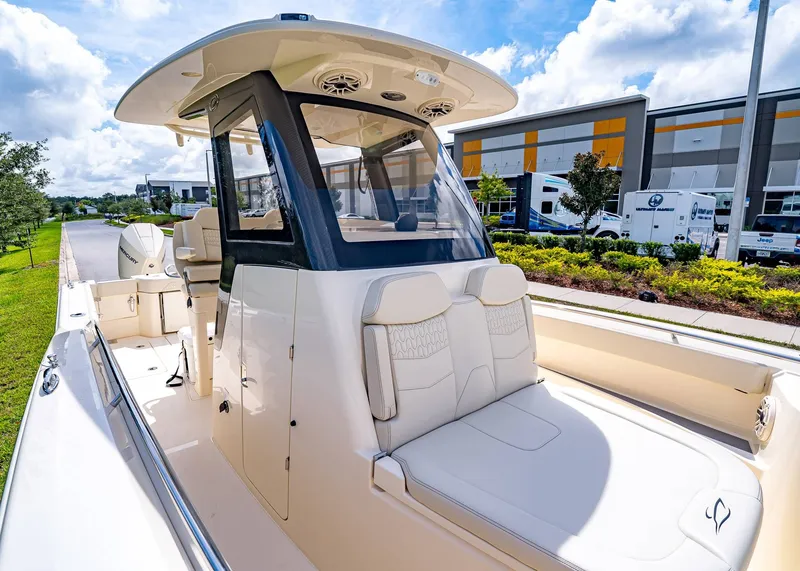 Slide: The Image of Scout 288 LXF 2026 - 31