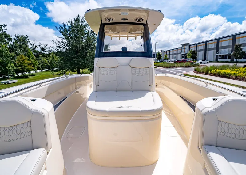 Slide: The Image of Scout 288 LXF 2026 - 36