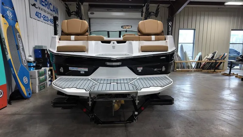 Slide: The Image of MasterCraft XT22 2026 - 21