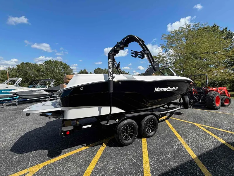 Slide: The Image of MasterCraft XT22 2026 - 5