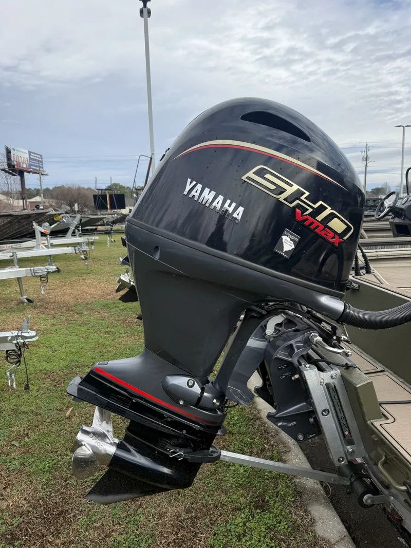 Slide: The Image of Thor Lake Hammer 1900CC 2025 - 10