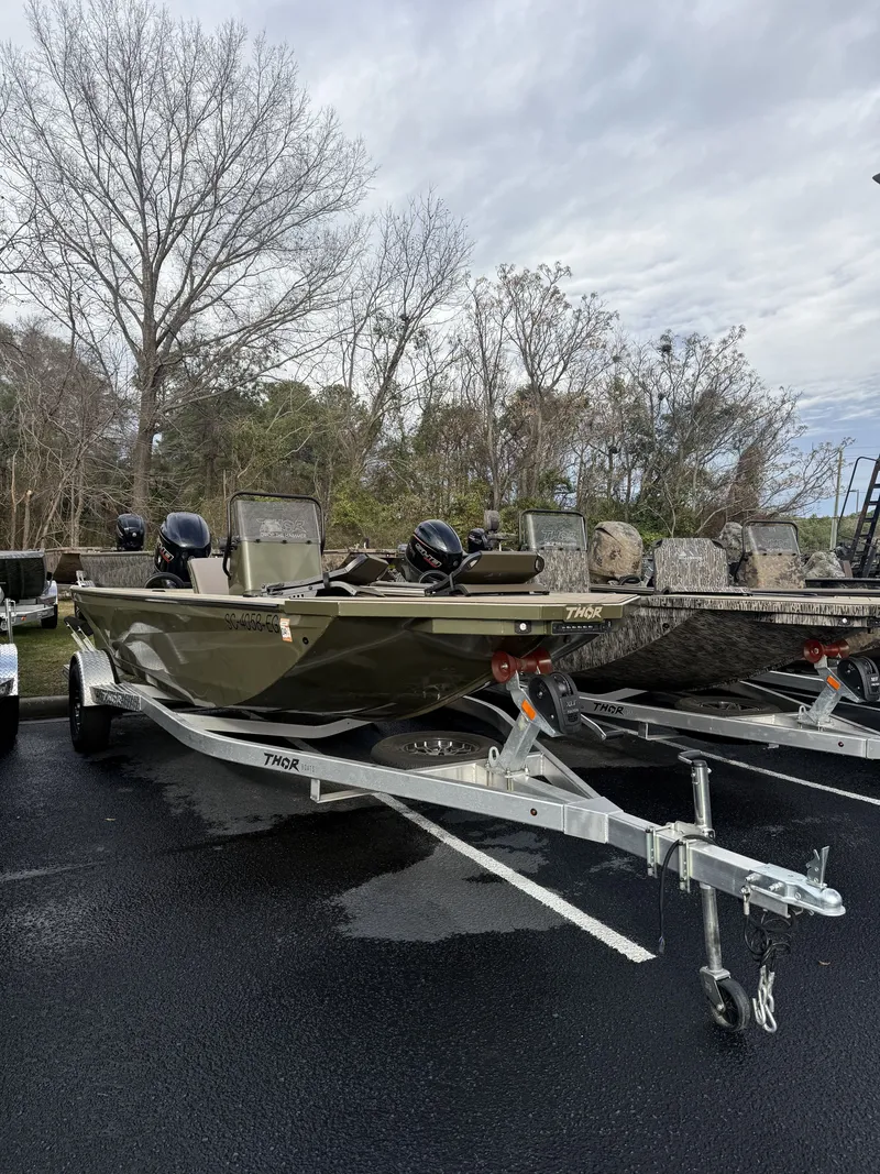 Slide: The Image of Thor Lake Hammer 1900CC 2025 - 11