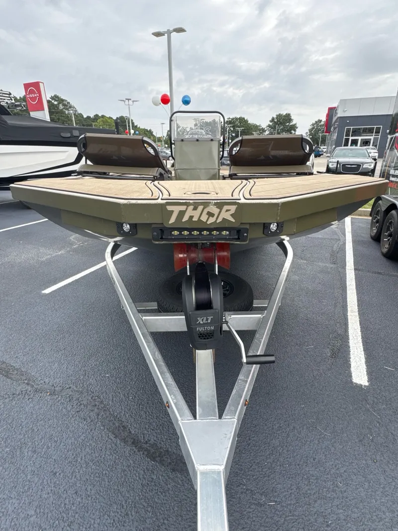 Slide: The Image of Thor Lake Hammer 1900CC 2025 - 3