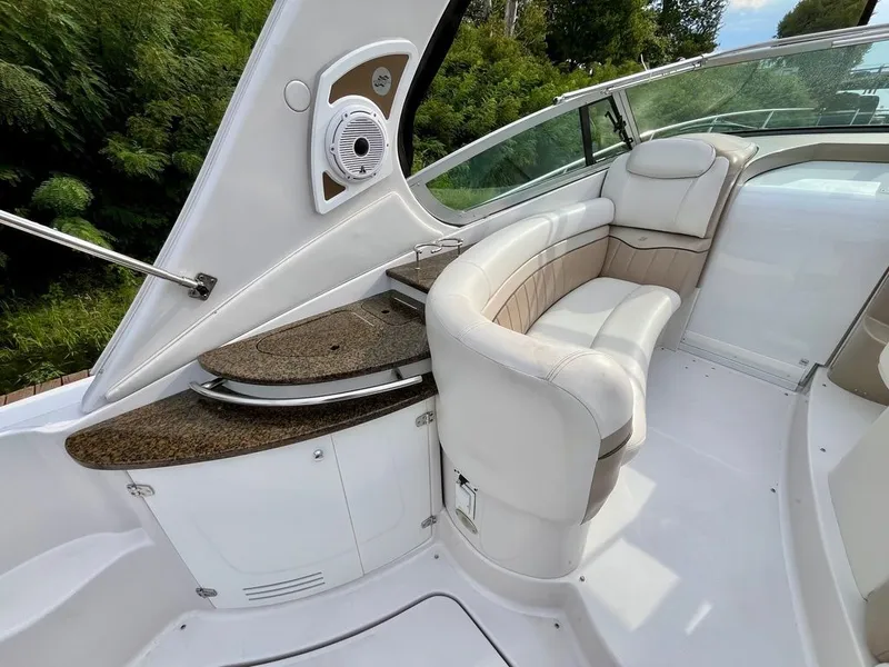 Slide: The Image of Four Winns 348 Vista 2006 - 13