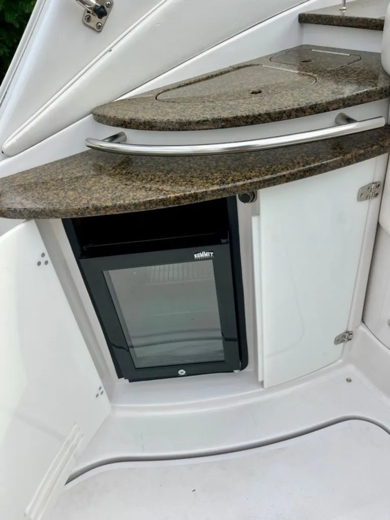 Slide: The Image of Four Winns 348 Vista 2006 - 14