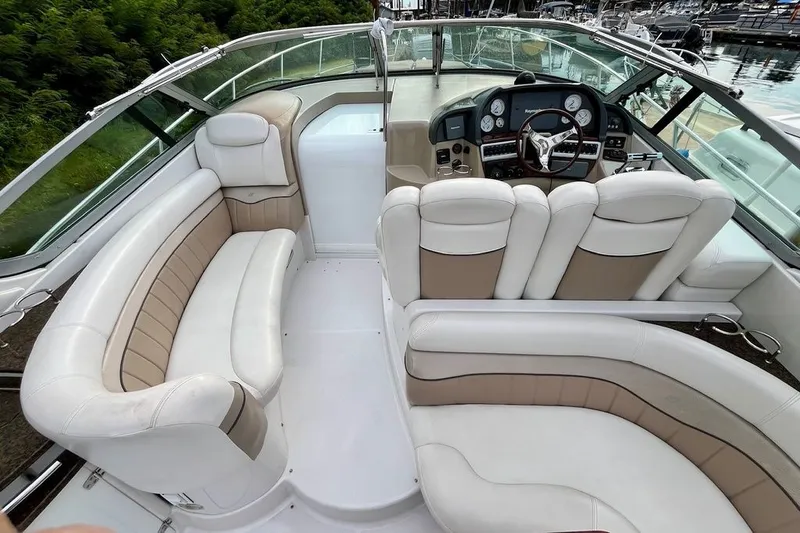 Slide: The Image of Four Winns 348 Vista 2006 - 16