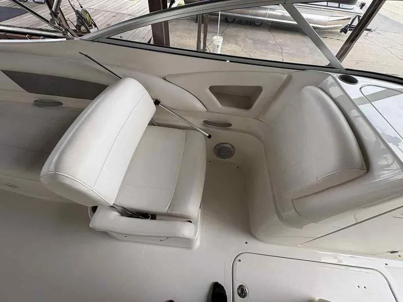 Slide: The Image of Bayliner 245 Bowrider 2008 - 10